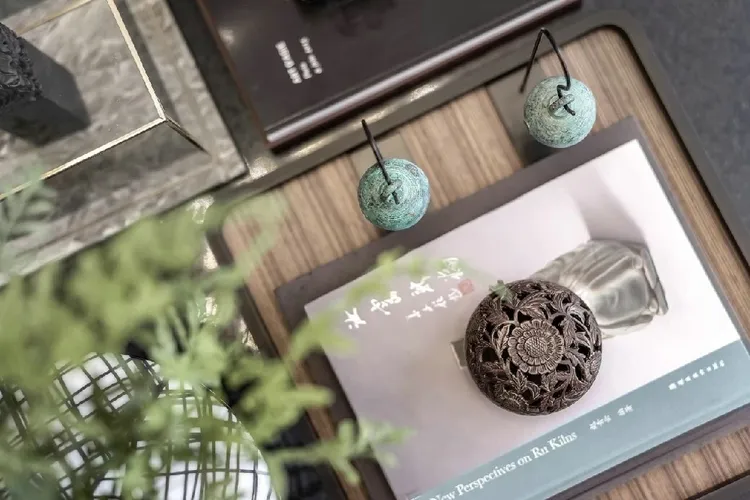 廚房吸頂燈怎么拆 常見長方形和圓形吸頂燈的拆卸方法3